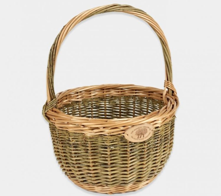 English Willow Garden Basket Round
